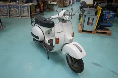 Motociclo Piaggio Vespa PX125E MI604680, anno 1980 - L.G. Fima Service Srl