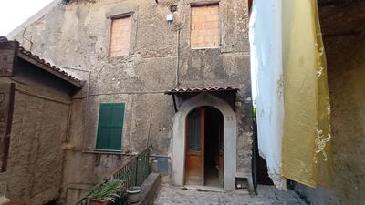 Piena Proprietà di un appartamento residenziale sito nel centro storico del...