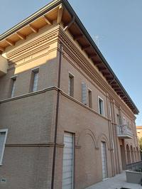 Piena proprieta' di appartamento signorile con accesso...