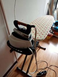Stock di elettrodomestici e arredamento
