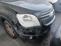 UN AUTOVEICOLO CHEVROLET ORLANDO 2.0 DIESEL 130 CV,96 KW TARGATA EM578VM, IMMATRICOLATO IL 04.05.2012, TELAIO KL1YF75Y9CK612302 PROVVISTO DI UNA CHIAVE, SPROVVISTO DI LIBRETTO E SPROVVISTO DI CDP. KM NON RILEVABILI POICHE' LA BATTERIA RISULTA SCARICA.  SUL MEZZO GRAVANO DUE FERMI.