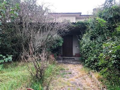APPARTAMENTO+AUTORIMESSA+APPARTAMENTO+AUTORIMESSA+AREA PERTINENZIALE. Prezzo...