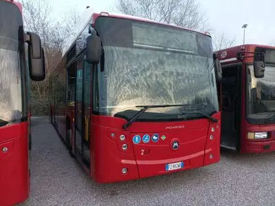 Piena proprietà del veicolo Menarinibus, modello Citymood 12 CNG, Tg....