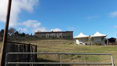 Diritto di piena proprietà di vecchio fabbricato colonico in pietra...