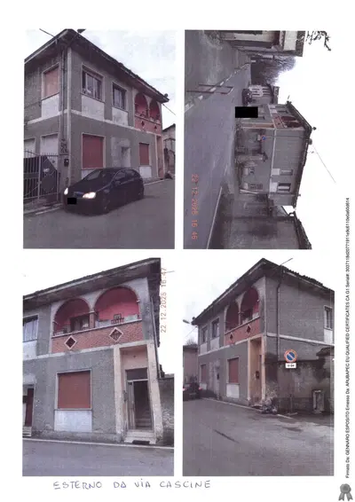 Appartamento posto al primo e ultimo piano di un fabbricato composto da due unità immobiliari, con accesso indipendente dal piano strada e vano scala d'accesso interno, composto da soggiorno con balcone, tre camere, un bagno, un disimpegno e un ripostiglio.