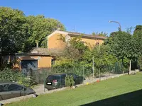 Villino indipendente adibito a civile abitazione...