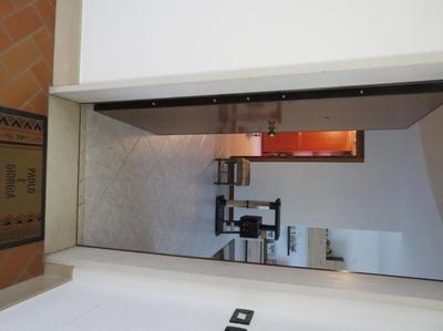 intera piena proprietà (1/1) di appartamento al piano primo con autorimessa al piano terra inserito in edificio condominiale. L’immobile risulta occupato da una delle persone assoggettate a liquidazione giudiziale.