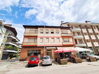 Appartamento con garage (sub 16 e 3), in Tolmezzo, via Giacomo Matteotti n. 30/C