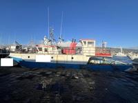 L’imbarcazione risulta essere ormeggiata al porto di...