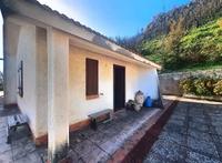 Lotto 4: Unità immobiliare edificata in C.da Cairoli -...