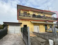 Lotto Unico - piena proprietà di unità immobiliari...