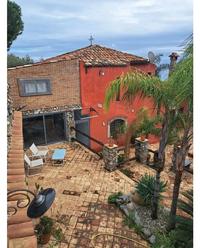 Piena proprietà per la quota di 1000/1000 di una unità...