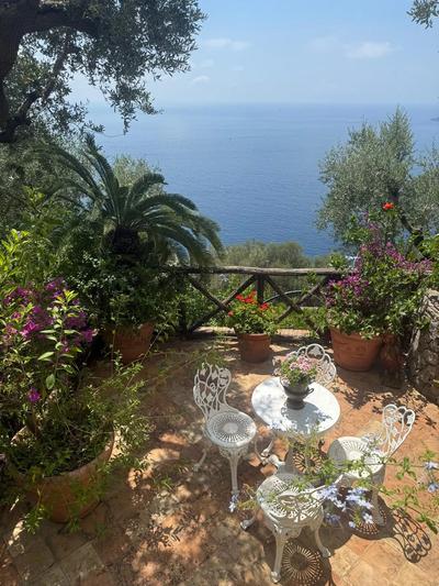 Piena proprietà di immobile in prossimità della località Positano....