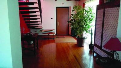 PORZIONE DI FABBRICATO RESIDENZIALE CON RATA DI TERRENO