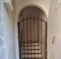 Piena proprietà di abitazione disposta su più piani con...