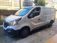 Lotto 3: Autocarro Renault Trafic tg. FK084ZA, anno 2017