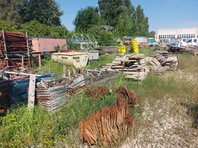 Asta di Attrezzature edili e autocarriPer visionare la documentazione disponibile, si invitano le parti interessate a visitare la pagina dell'asta sul portale www.industrialdiscount.it - codice asta 10296