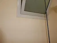 appartamento sito in Villabate (PA), Via Marisa Bellisario n. 44, piano S1, superficie catastale mq 128,00, iscritto al NCEU di Villabate (PA) al foglio 3, particella 5044, sub 6, composto da ampio soggiorno, disimpegno, ripostiglio sottoscala, servizio igienico con vasca da bagno, cucina, corridoio, n. 3 camere, servizio igienico con doccia, unitamente ad ½ indiviso della proprietà del terreno pertinenziale antistante iscritto al NCT di Villabate (PA) al foglio 3, particella 3864, superficie are 01 ca 50.