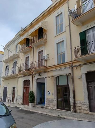 Appartamento e cantina a Bisceglie (BT) - vendita telematica sulla piattaforma www.gobidreal.it n.32929