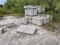 Manufatti in Cemento, Attrezzature da Cantiere, e Arredi...
