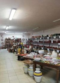 A) Opificio Artigianale edificato nei primi anni 60 e ampliamento negli anni 68, condono edilizio per sistemazioni interne e realizzazione di tettoia negli anni 83/84. Cambio d'uso di porzione di s...