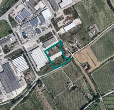 Terreni parzialmente edificabili a Controguerra (TE), Contrada Piane Tronto...