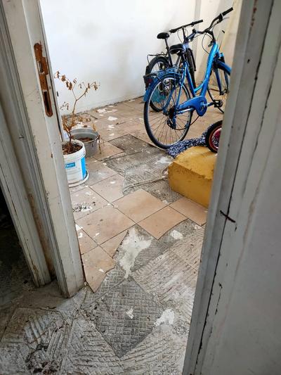 Diritti pari al 100/100 della piena proprietà di immobile sito nel Comune di...