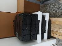 4 batterie al litio , 2 sistemi di accumolo al litio