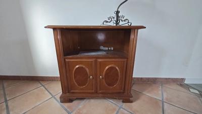 Mobiletto Porta TV/Contenitore Classico