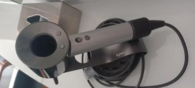 BENI VARI : UN TV COLOR PHILIPS 55 POLLICI DI COLORE NERO  - UNA POSTAZIONE...