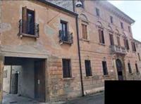 Piena proprietà 1/1 di complesso immobiliare adibito a...