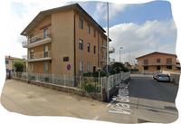 Complesso destinato ad attività quali studio professionale, studio dentistico e residenziale oltre a locali accessori in proprietà per la quota 1/6.