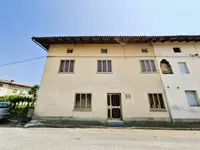Abitazione della superficie commerciale di 313,81 mq, in...