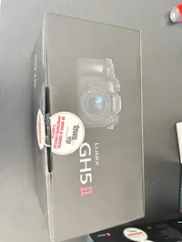 36 - MACCHINA FOTOGRAFICA, OBIETTIVI, ZAINO E TREPPIEDE