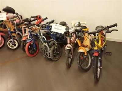 STOCK DI BICICLETTE IN SORTE di varie marche
