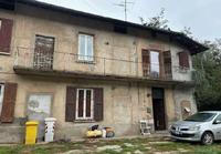Porzione di fabbricato cielo-terra su due livelli con...