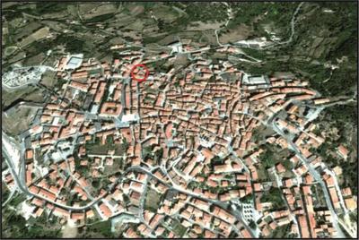 Appartamento sito nel centro urbano di Calangianus, strutturato su due livelli al piano terra e piano primo, con superficie commerciale di mq. 160.  