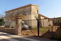 Complesso artigianale con cortile e pertinenze a...