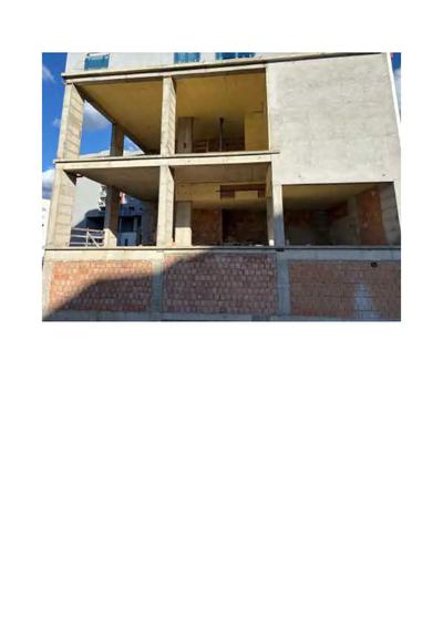 Piena proprieta' (1/1) di immobili in corso di costruzione cat. F/3 siti in Cosenza, contrada Macchiabella, Foglio 15, P.lla 1505, Sub 74 e Sub 76, superficie 180 mq + 110 mq. Necessitano di lavori di completamento, agibilita' e registrazione catastale; privi di accesso autonomo, opere subordinate a titolo edilizio e autorizzazione condominiale. Cessione assoggettata ad I.V.A. ai sensi del D.P.R. 26 ottobre 1972, n. 633. Relazione di stima in atti, che deve essere obbligatoriamente consultata.