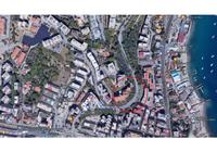 striscia di terreno, ad andamento curvilineo, della...