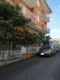 Diritti di piena proprietà di DEPOSITO COMMERCIALE sito in MONTEFIORE DELL'ASO Via Gentile da Montefiore (S.P. MONTEVARMINE) 48, 50, 52, 54, 56, della superficie commerciale di 535,97 mq per la quota di 1/1 di piena proprietà. L'unità immobiliare oggetto di valutazione è posta al piano PT, ha un'altezza interna di varia da circa 3,00 m a 3,40 m. IDENTIFICAZIONE CATASTALE: Foglio 18 particella 262 sub. 18 (catasto fabbricati), categoria C/2, classe 2, consistenza 528 mq, rendita 899,88 Euro;