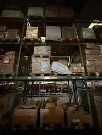 Magazzino lampade ad induzione magnetica, supporti e rimanenze