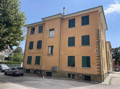 Unità immobiliare pari a mq 72,00 suddivisa zona giorno con cucina e...