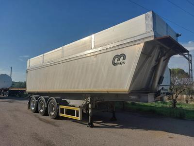 Semirimorchio con vasca ribaltabile MENCI SL 900 FPer visionare la...
