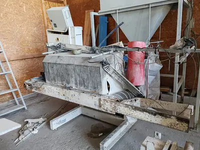 MULTIDISCO CON INVERTER PRIVO DI TARGHETTE IN PESSIMO STATO LOTTO 5