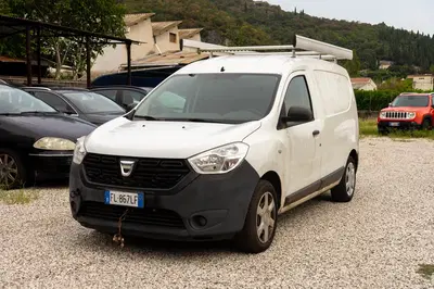 n. 1 autocarro DACIA, Mod. DOKKER, targa FL867LF, prima immatricolazione...