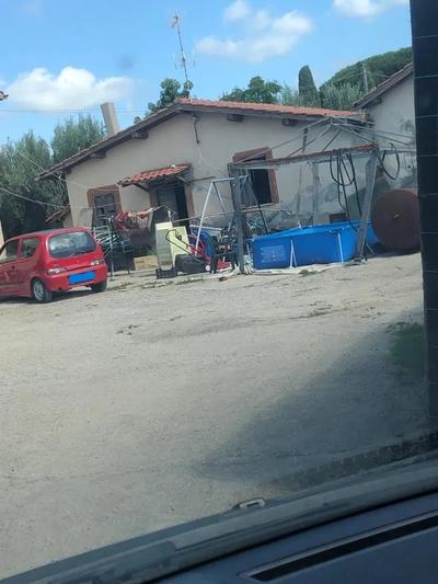 Piena proprietà del compendio ad uso abitativoa) appartamento con deposito...