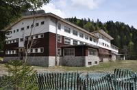 Fabbricato adibito ad ex colonia estiva a Forni di Sopra...