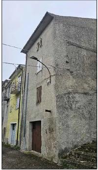 Immobile ad uso abitazione e precisamente: Immobile sito...