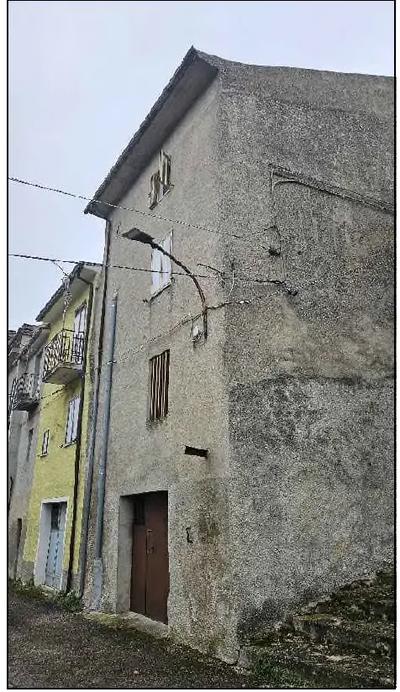 Immobile ad uso abitazione e precisamente: Immobile sito...